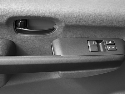 2014 Nissan NV Passenger SV