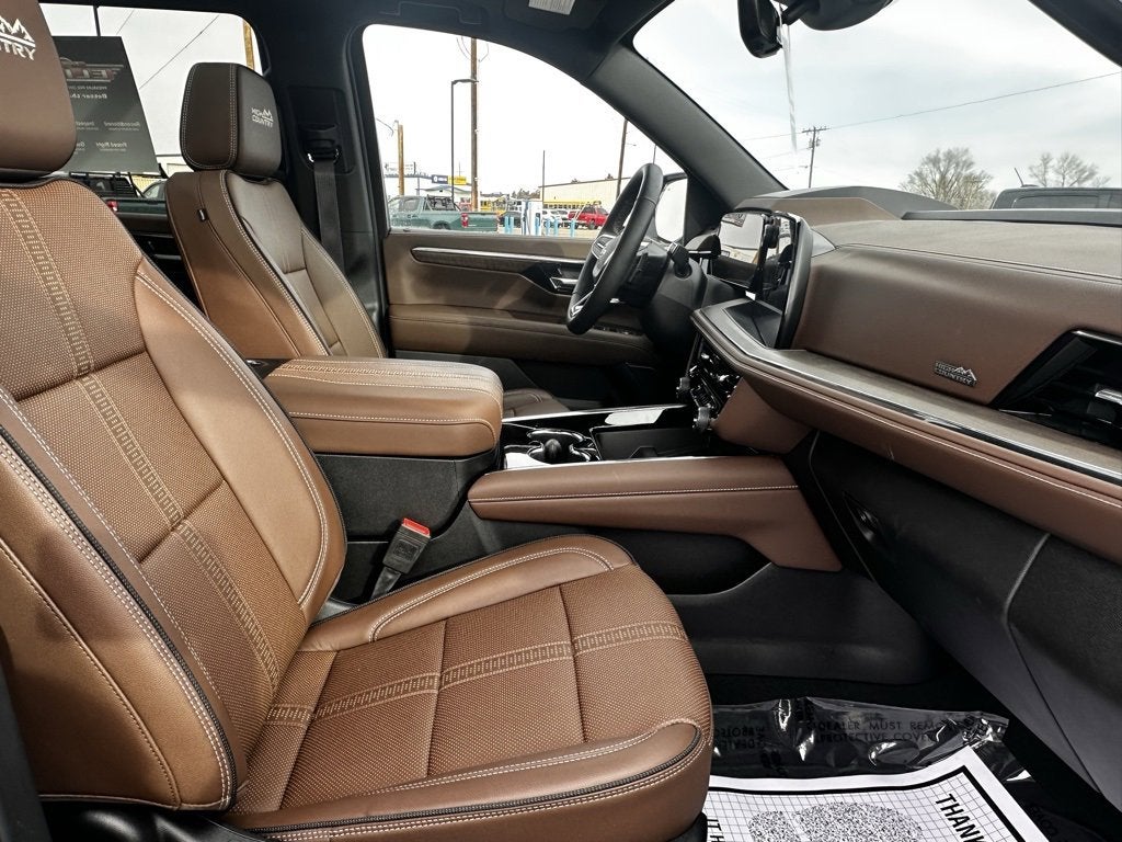 2025 Chevrolet Suburban High Country