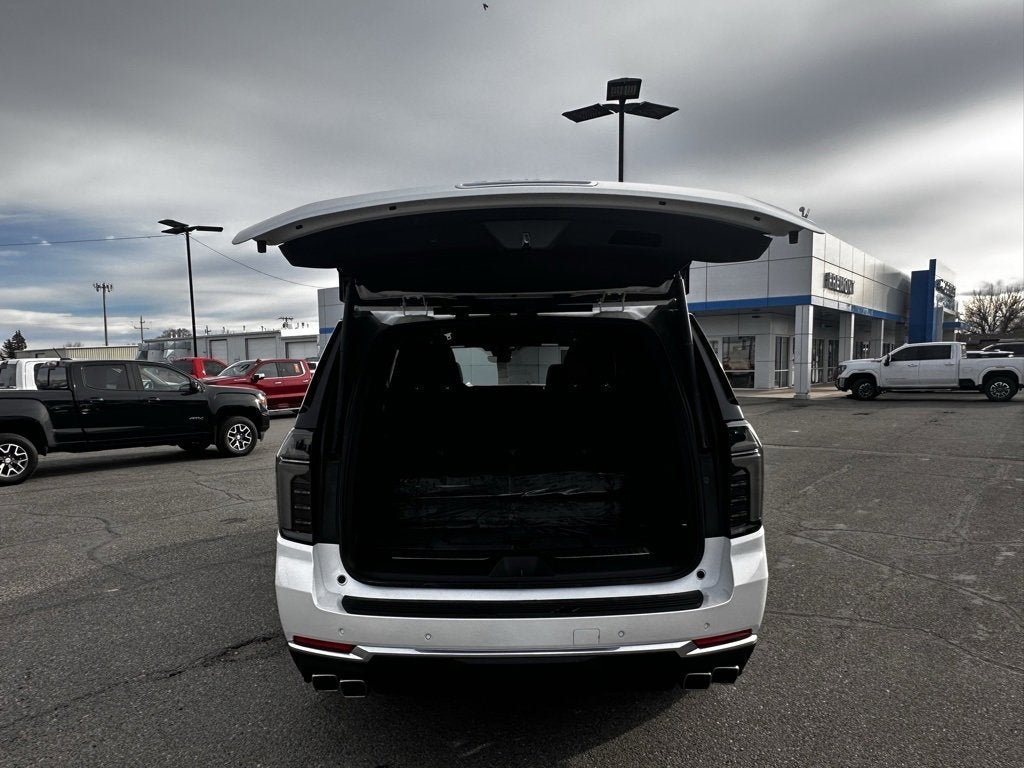 2025 Chevrolet Suburban High Country