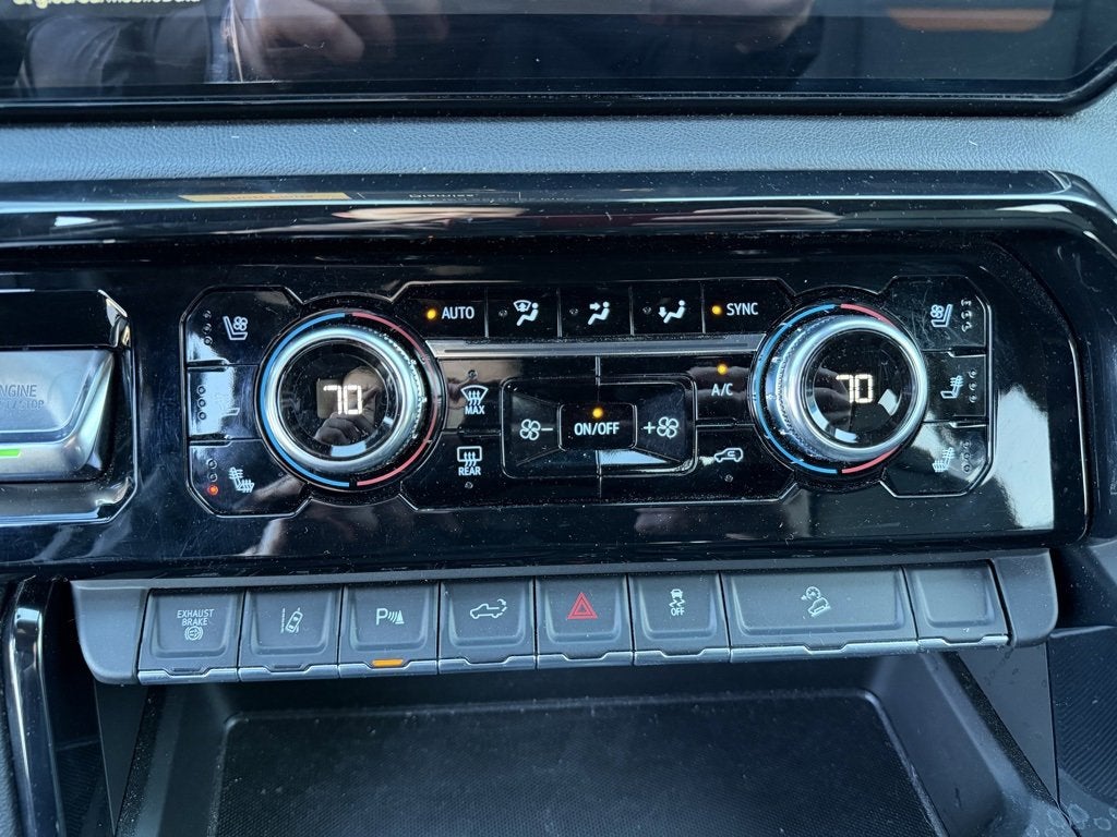 2025 GMC Sierra 3500 HD AT4