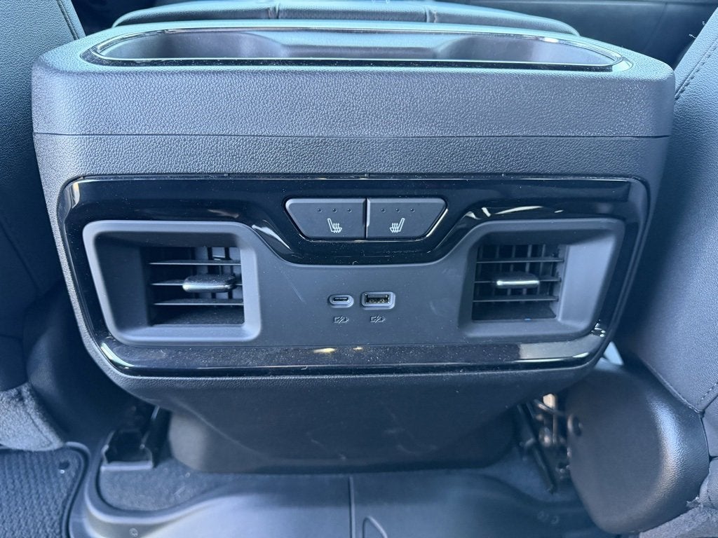 2025 GMC Sierra 3500 HD AT4