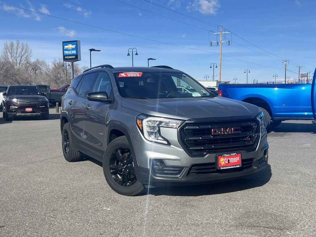 2023 GMC Terrain AT4