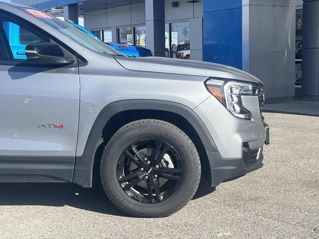 2023 GMC Terrain AT4