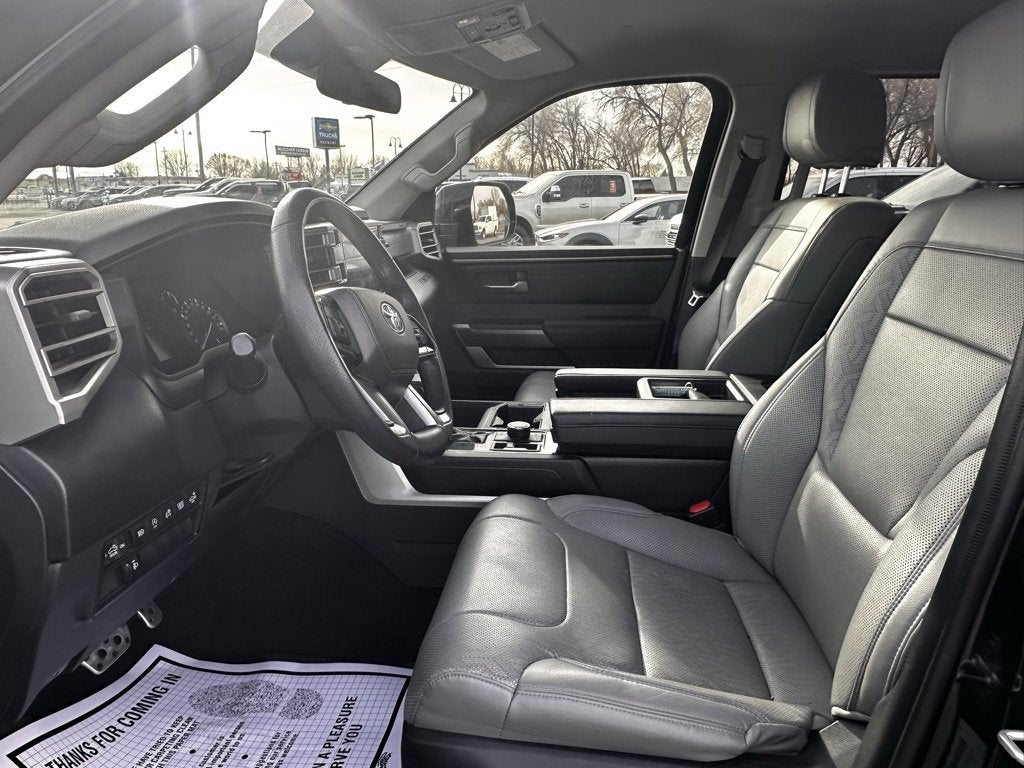 2023 Toyota Tundra 4WD SR5