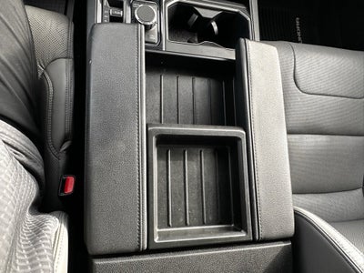 2023 Toyota Tundra 4WD SR5