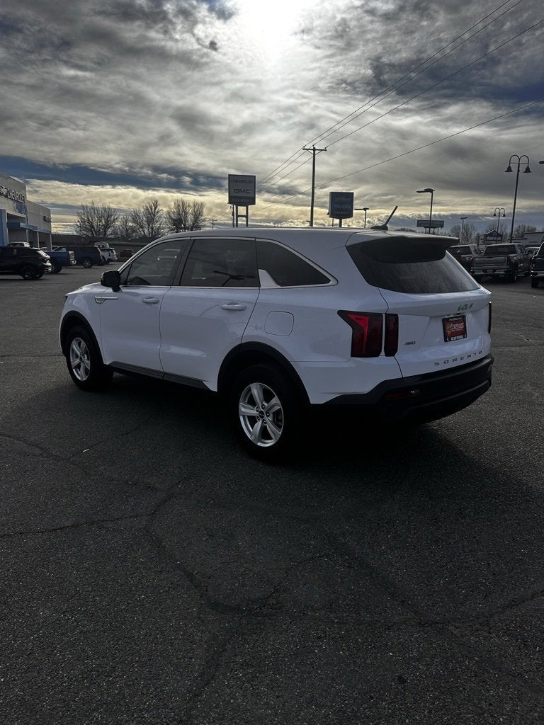 2022 Kia Sorento LX