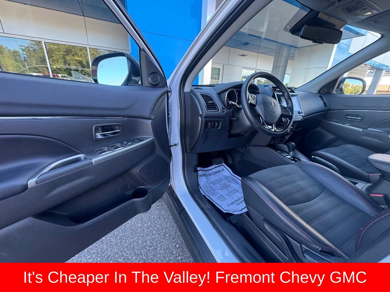 2025 Mitsubishi Outlander Sport S