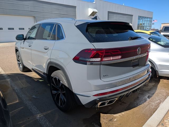 2025 Volkswagen Atlas Cross Sport 2.0T SEL Premium R-Line