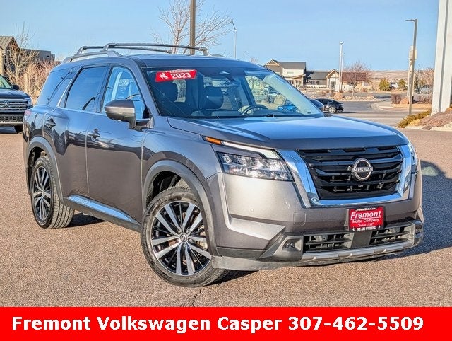 2023 Nissan Pathfinder Platinum