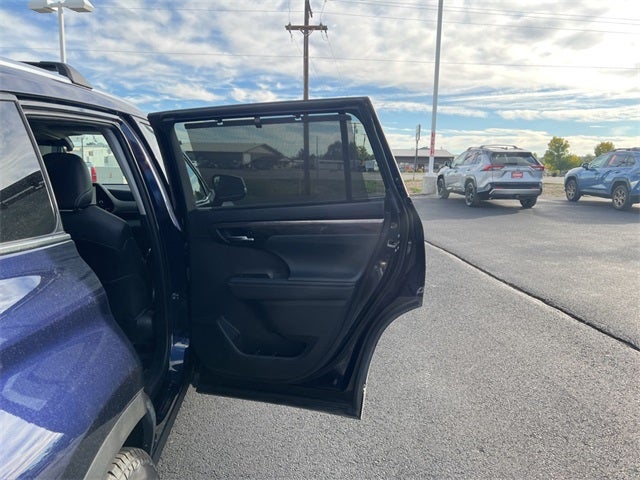 2023 Toyota Highlander Hybrid Limited