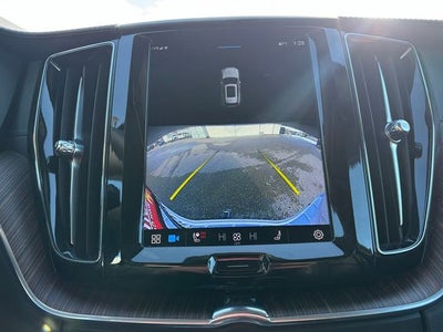 2023 Volvo XC60 Recharge Plug-In Hybrid Ultimate