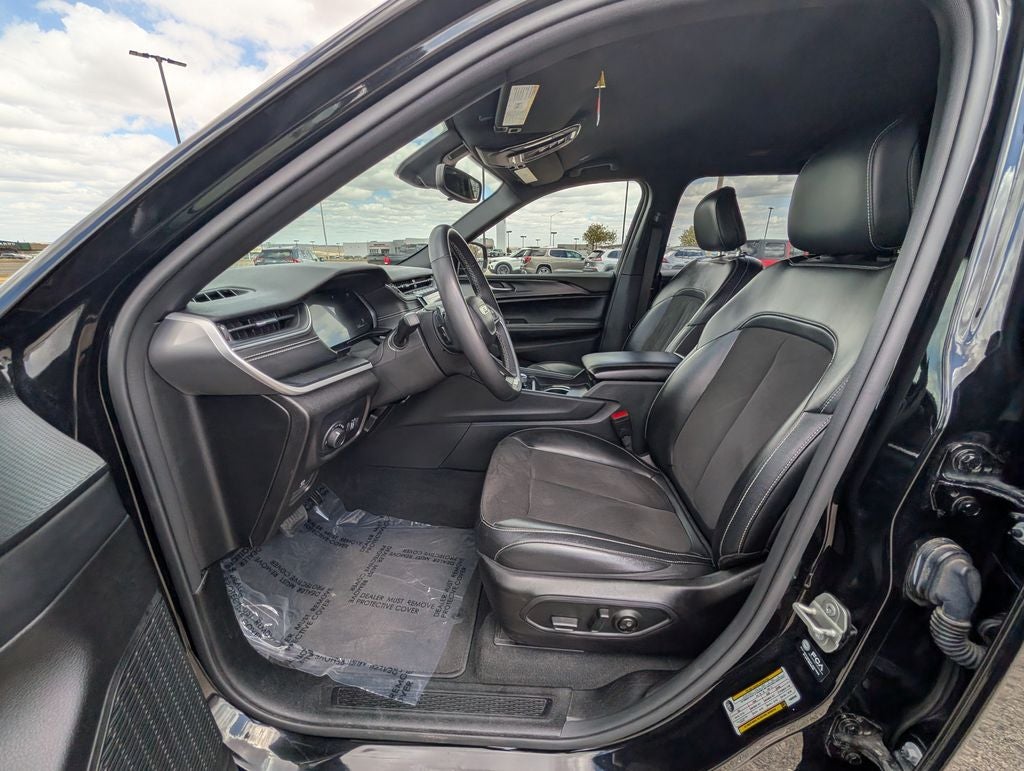2023 Jeep Grand Cherokee L Altitude
