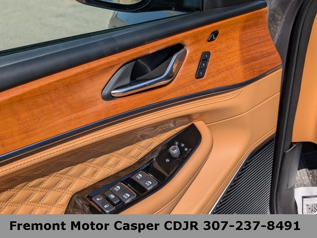 2024 Jeep Grand Cherokee L Summit