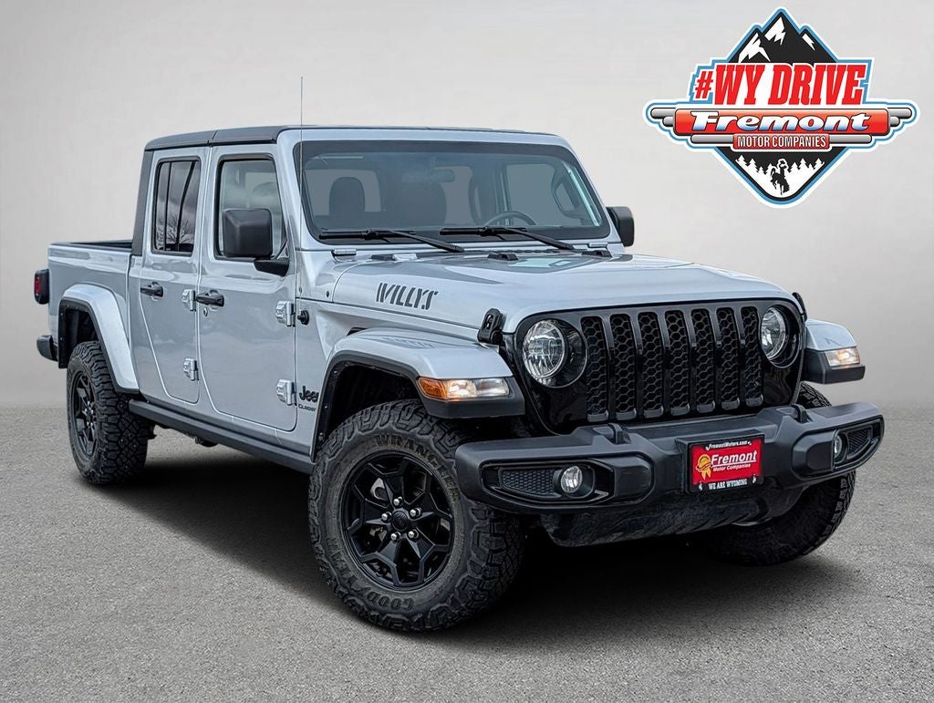 2022 Jeep Gladiator Sport