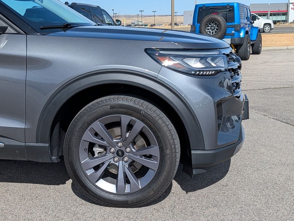 2025 Ford Explorer Active