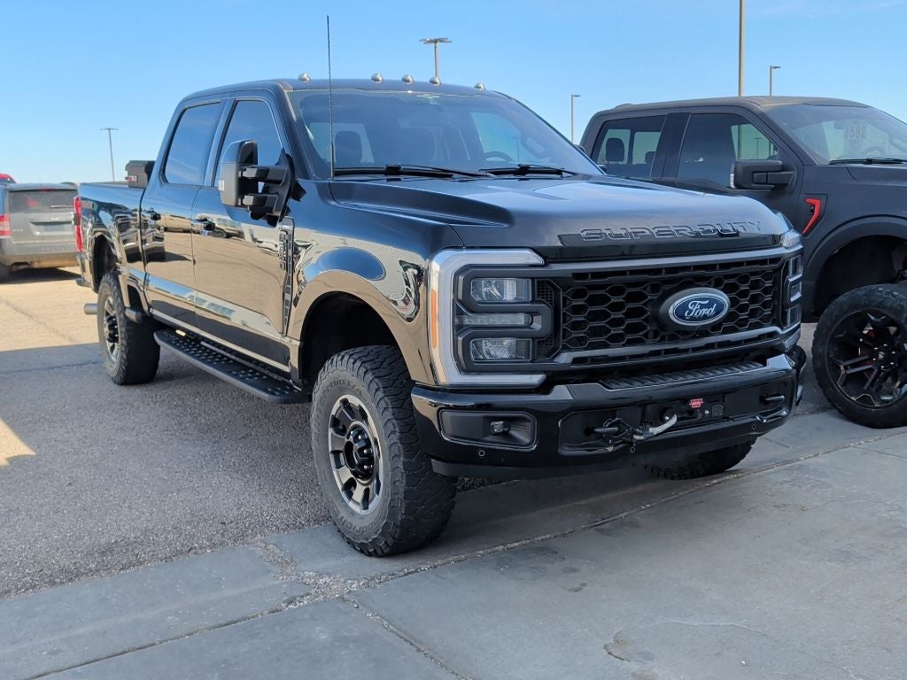 2023 Ford F-350SD Lariat