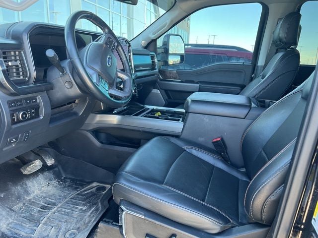 2023 Ford F-350SD Lariat