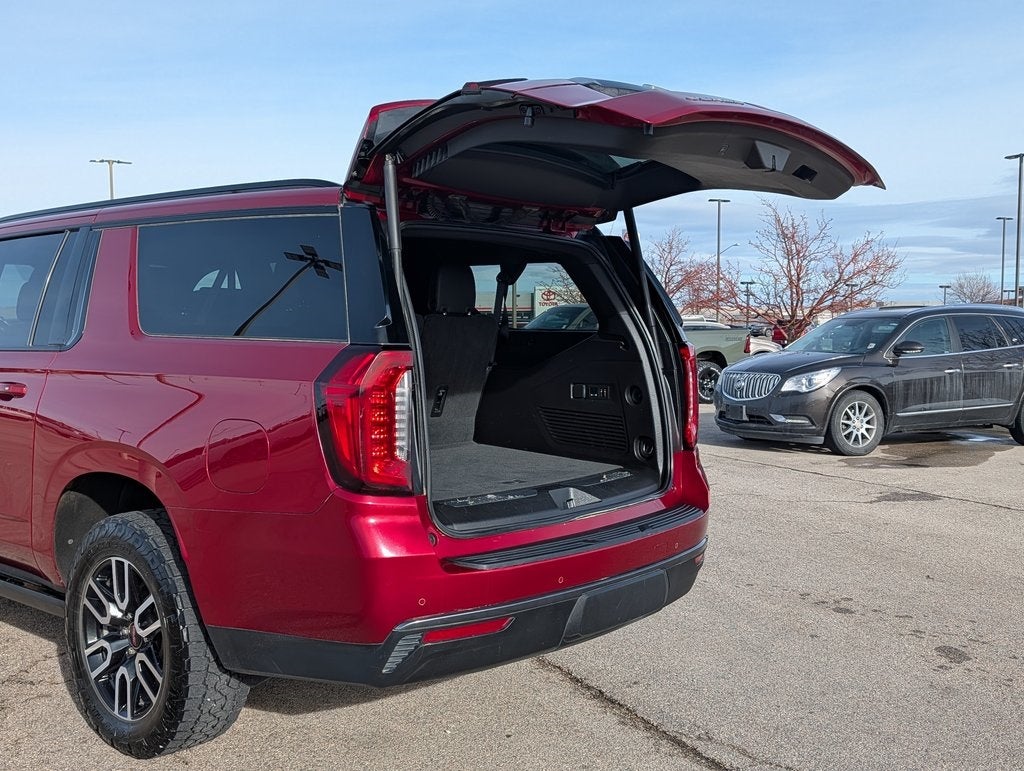 2023 GMC Yukon XL AT4