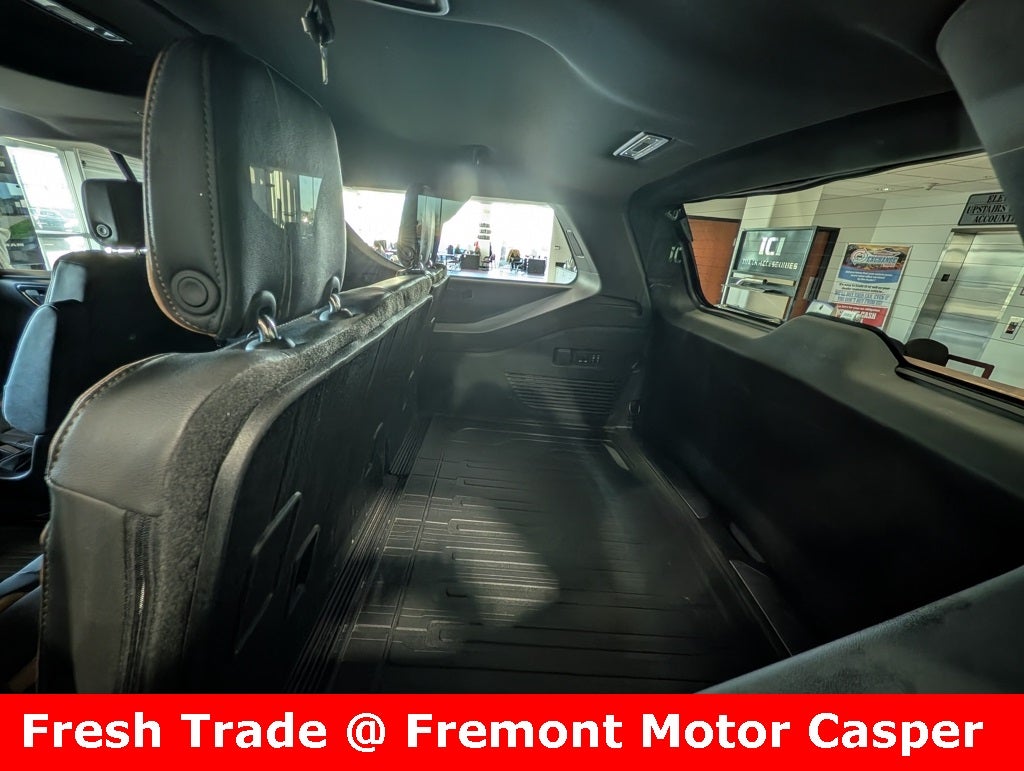 2023 GMC Yukon XL AT4