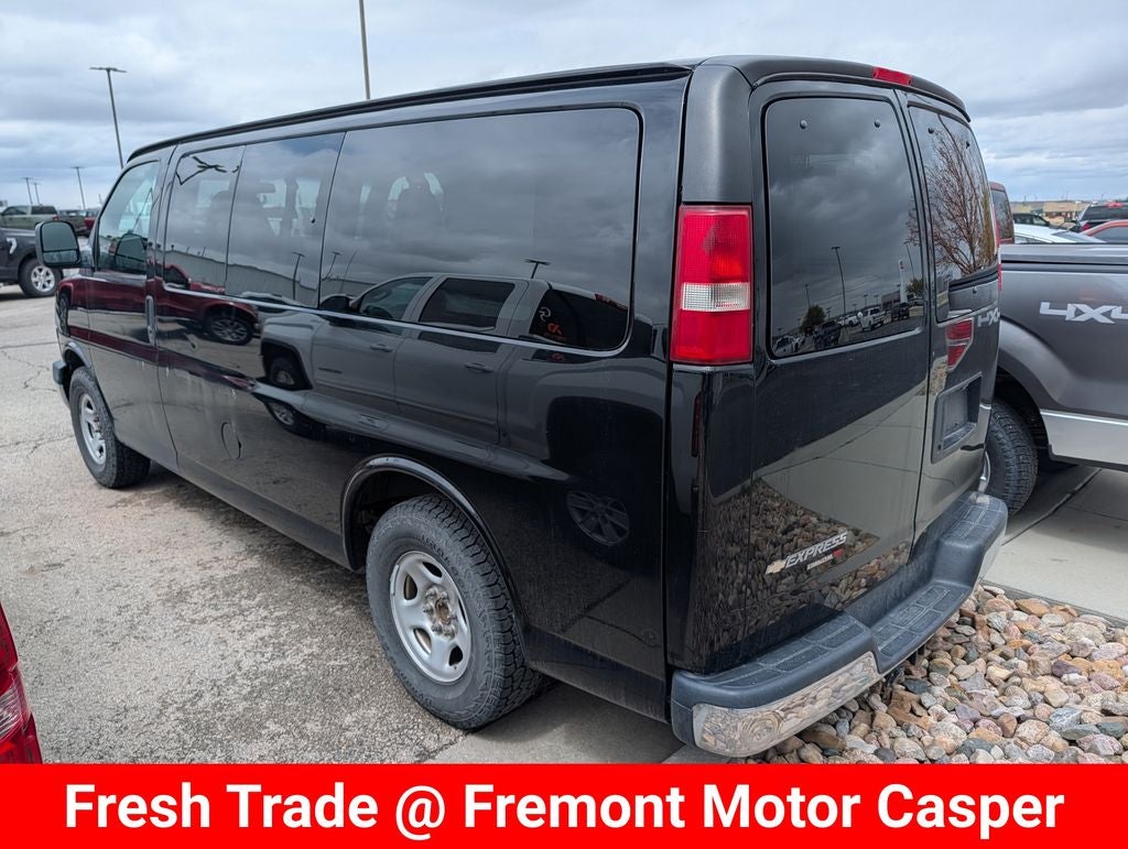 2008 Chevrolet Express Van G1500 8 Passenger
