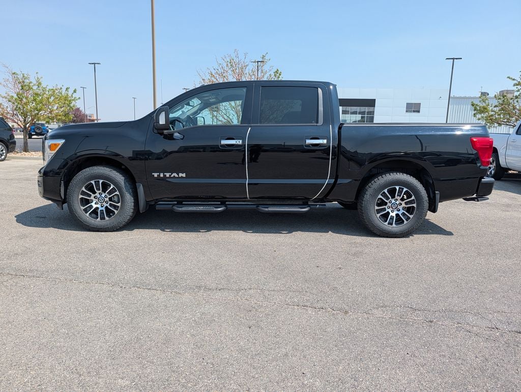 2021 Nissan Titan SV