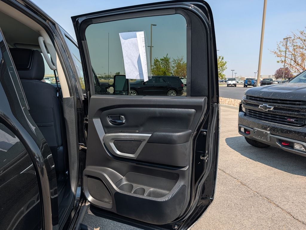 2021 Nissan Titan SV