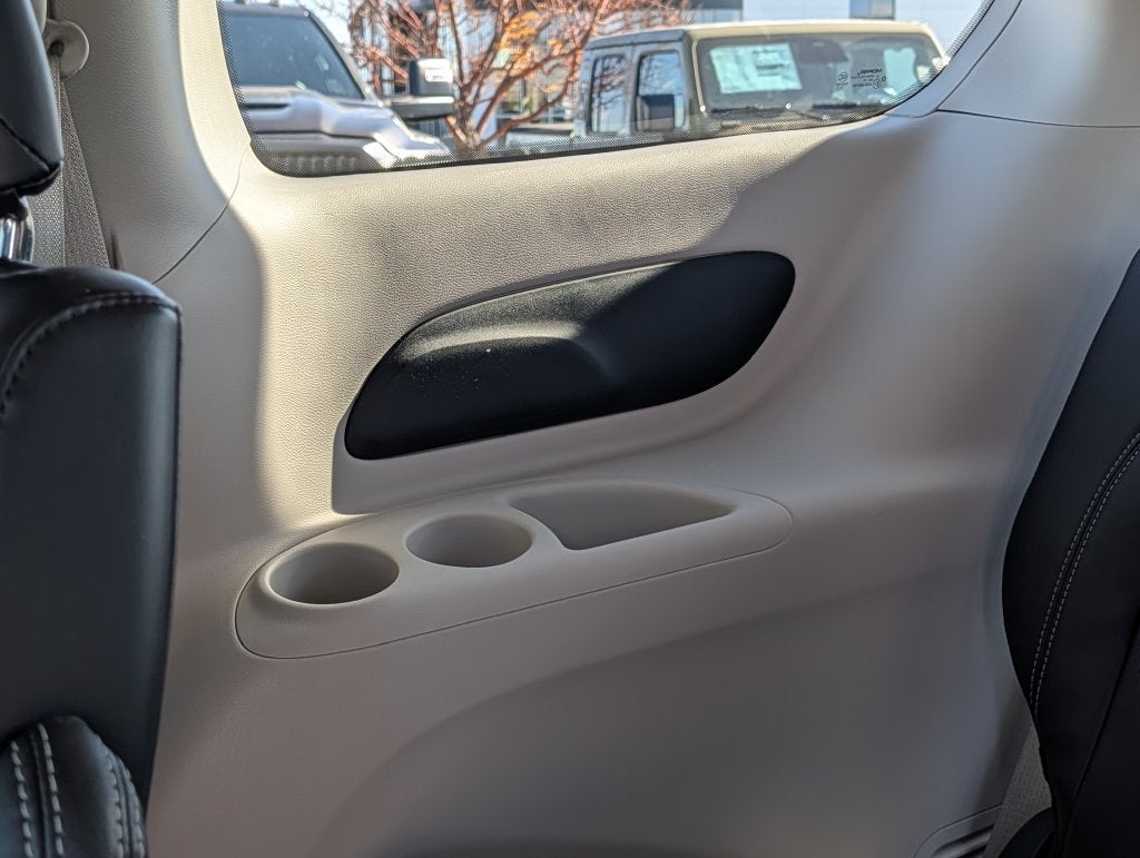 2024 Chrysler Pacifica Touring L AWD