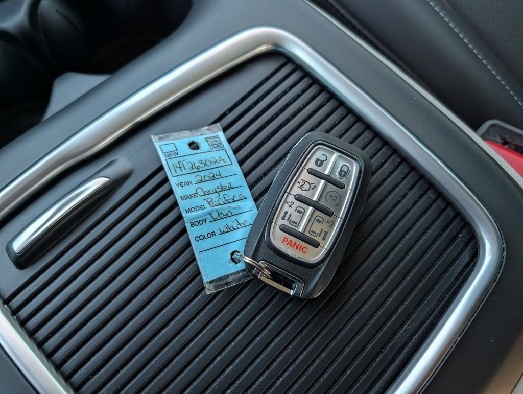 2024 Chrysler Pacifica Touring L AWD