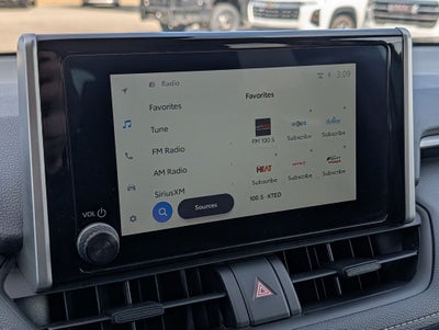 2025 Toyota RAV4 XLE AWD