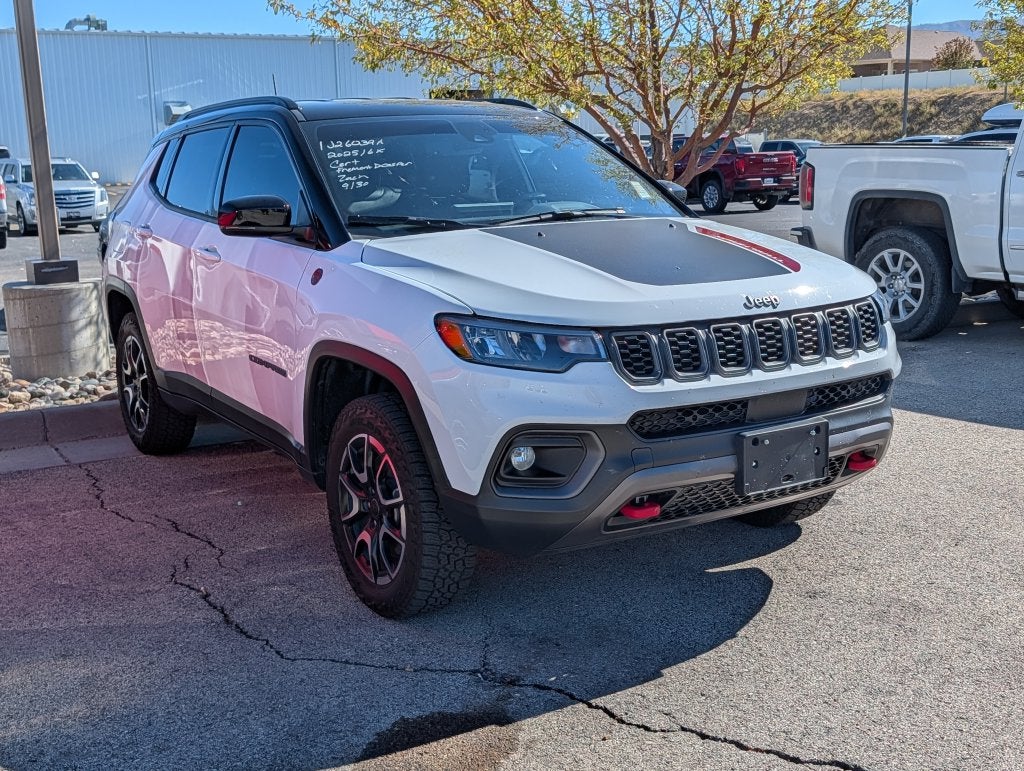 2025 Jeep Compass Trailhawk