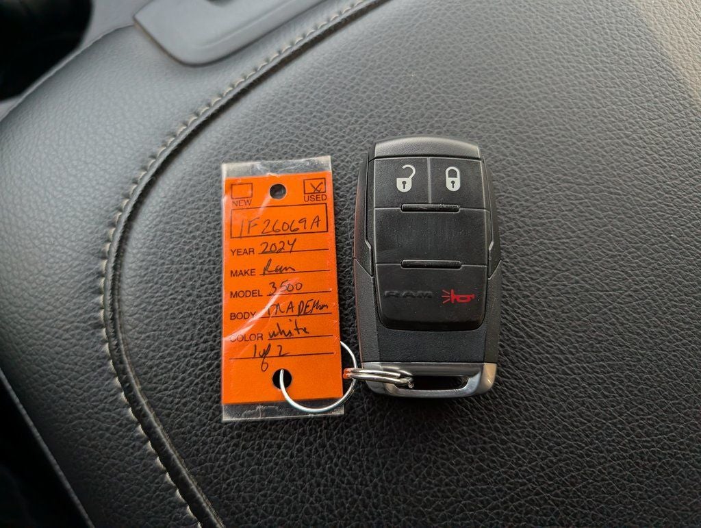 2024 RAM 3500 Tradesman Dually 4x4