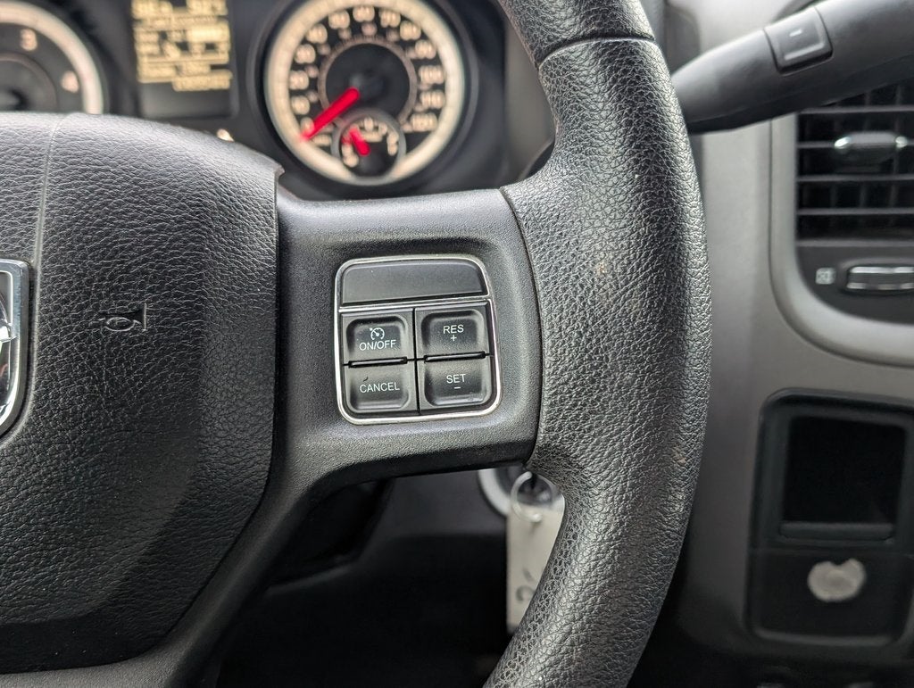 2014 RAM 5500HD Tradesman Flatbed 4X4