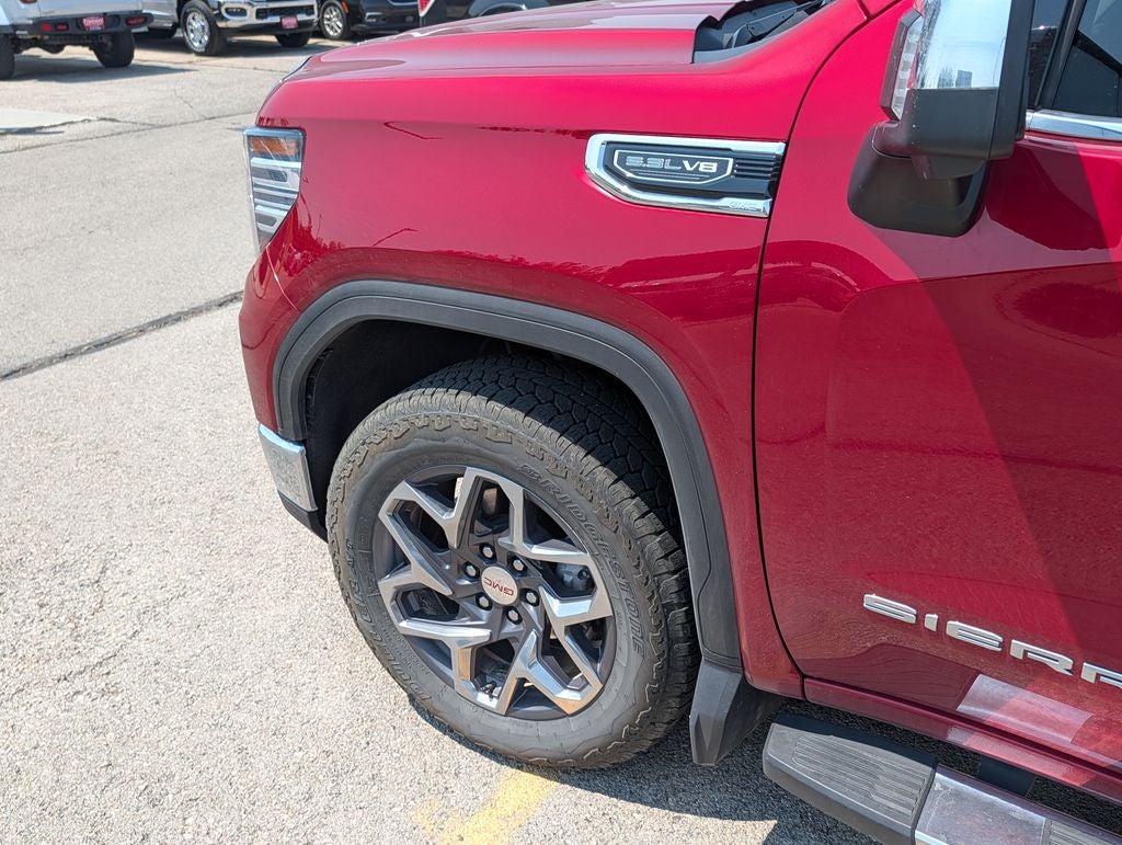 2025 GMC Sierra 1500 SLT
