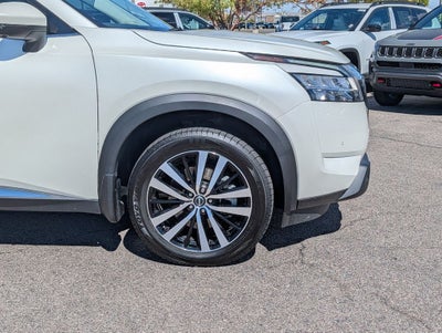 2024 Nissan Pathfinder Platinum