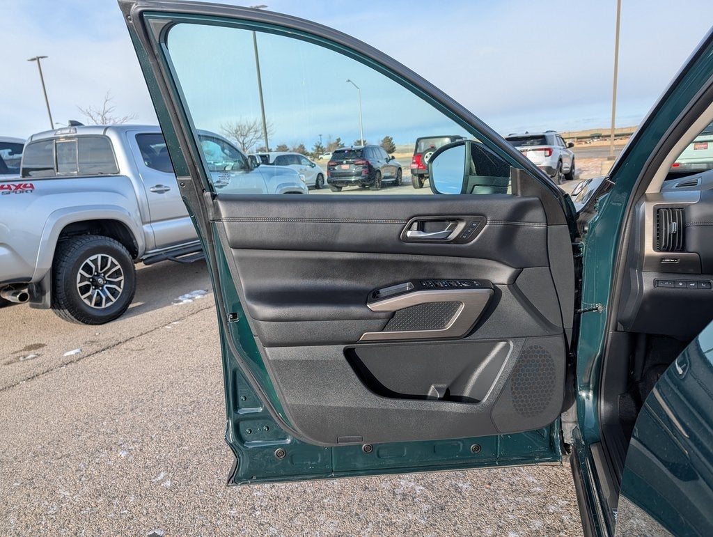 2024 Nissan Pathfinder Platinum