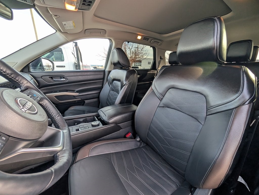 2024 Nissan Pathfinder Platinum