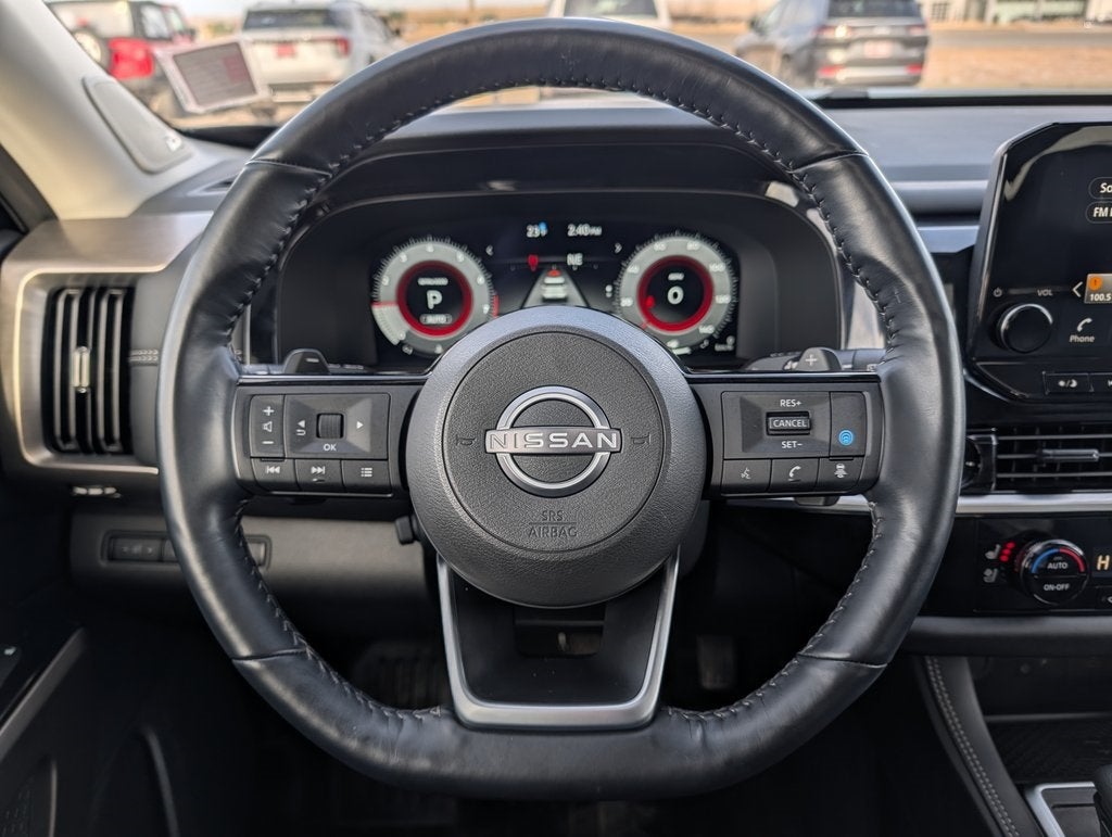 2024 Nissan Pathfinder Platinum