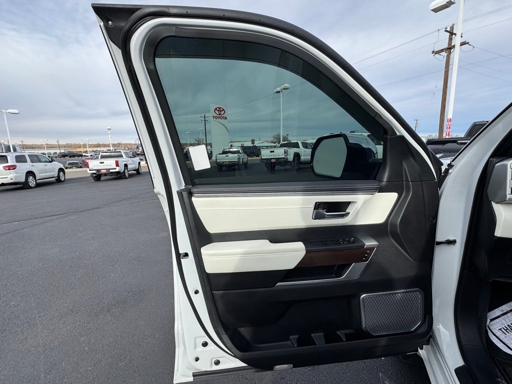 2024 Toyota Tundra Hybrid Capstone