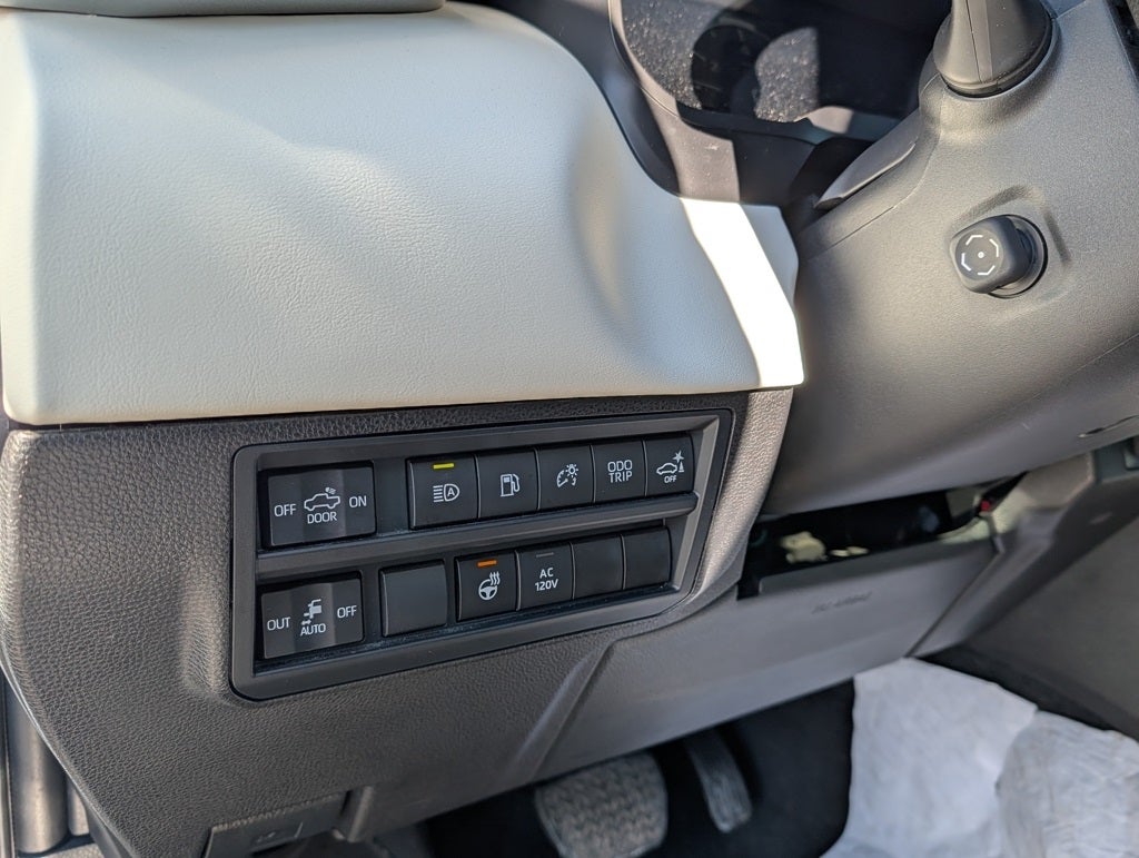 2024 Toyota Tundra Hybrid Capstone