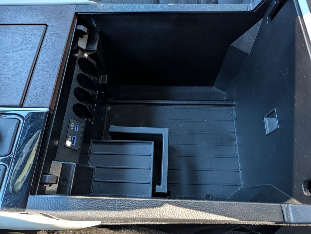 2024 Toyota Tundra Hybrid Capstone