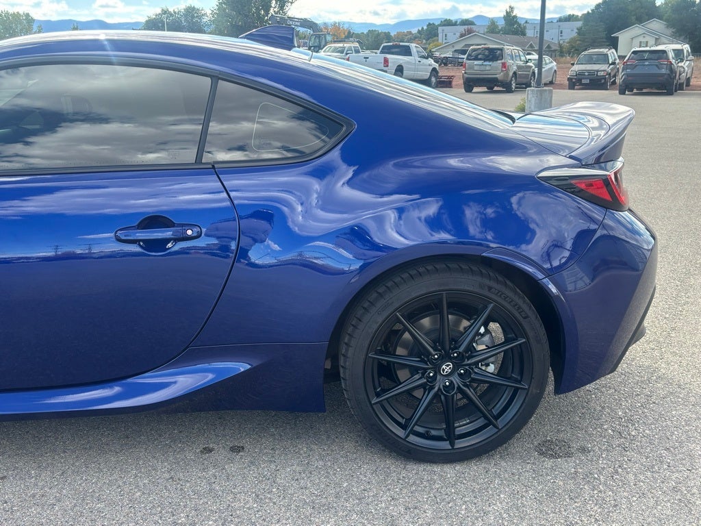 2025 Toyota GR86 Premium