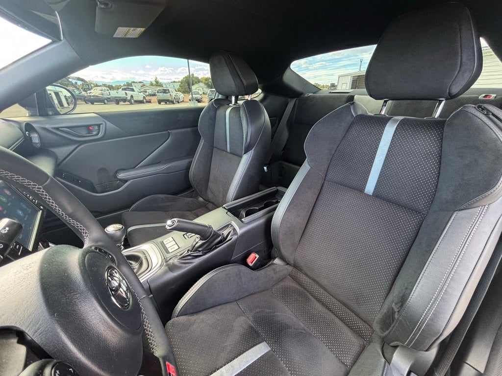 2025 Toyota GR86 Premium