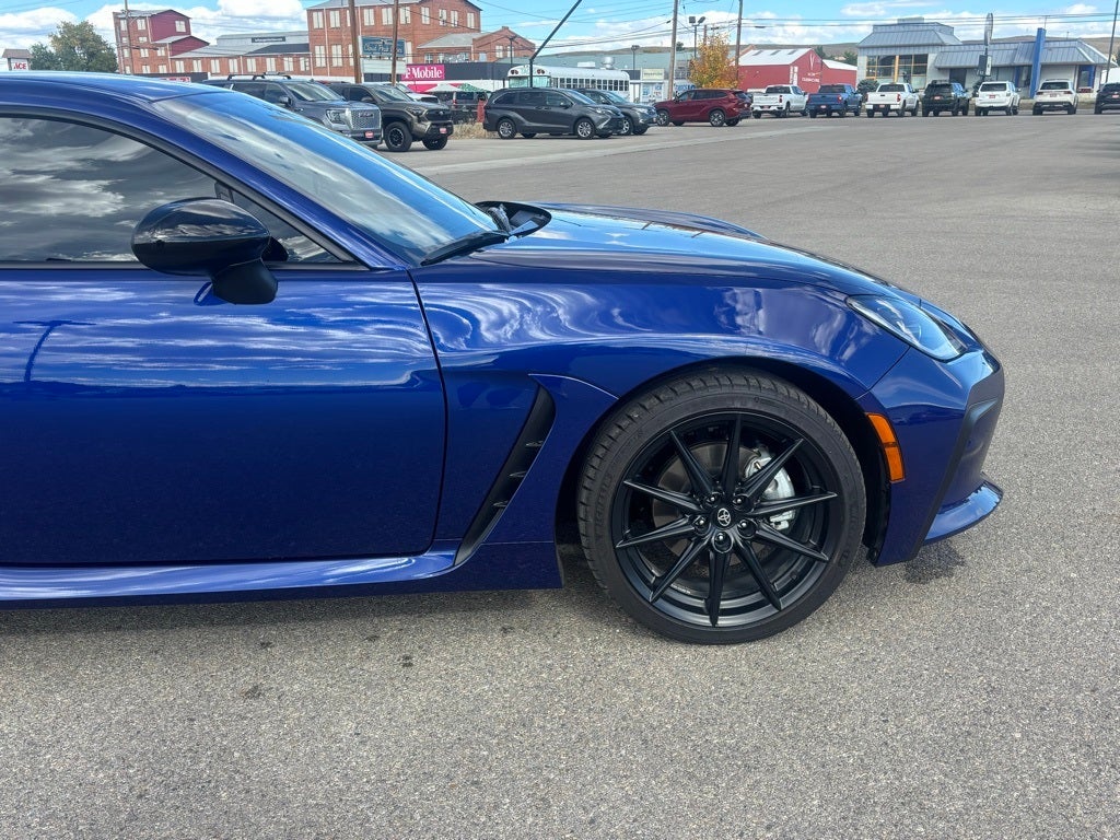 2025 Toyota GR86 Premium