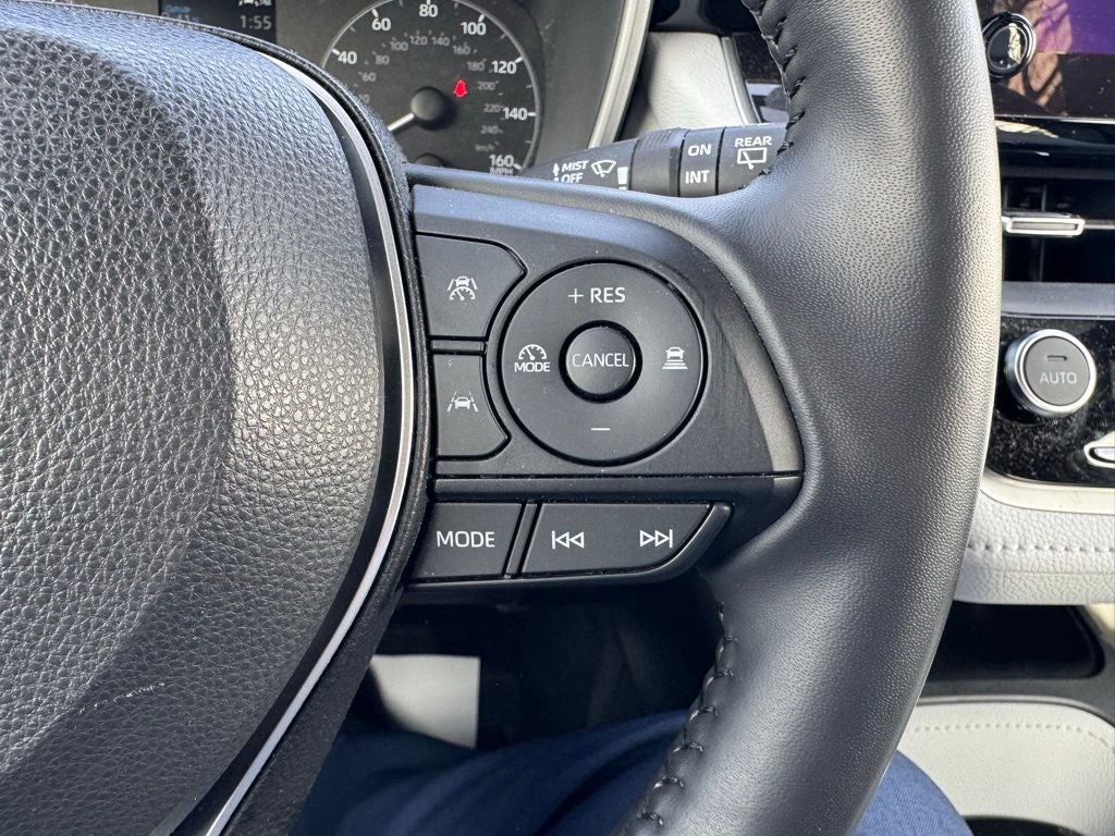 2023 Toyota Corolla Hatchback SE