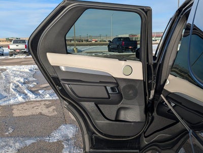 2023 Land Rover Discovery S R-Dynamic