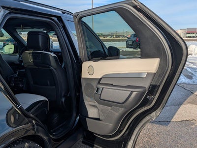 2023 Land Rover Discovery S R-Dynamic