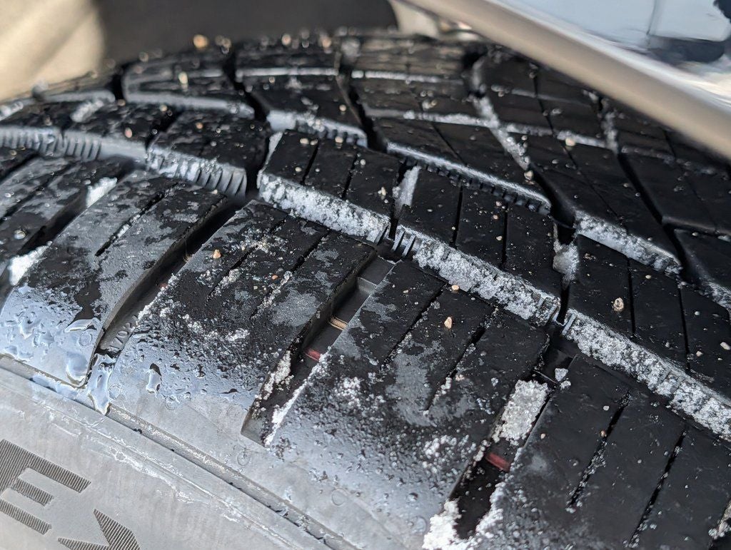 2023 Land Rover Discovery S R-Dynamic