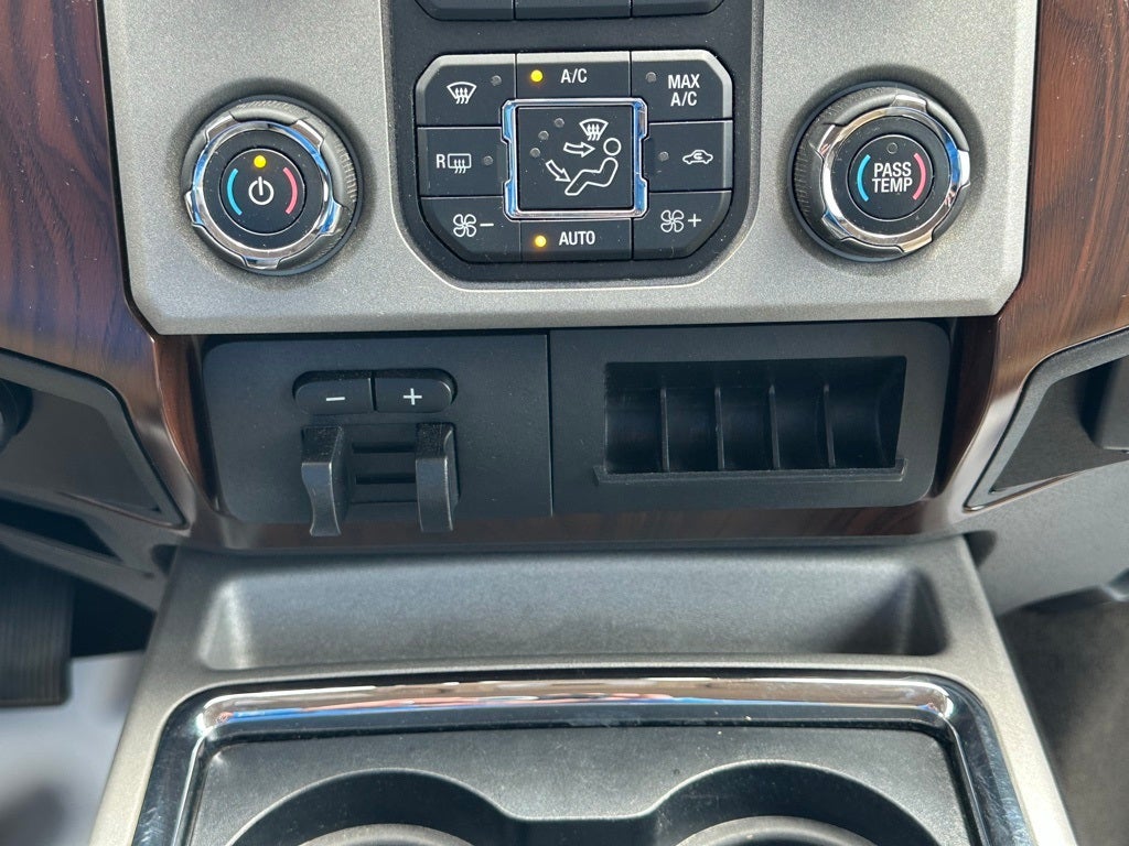 2013 Ford F-350SD Lariat