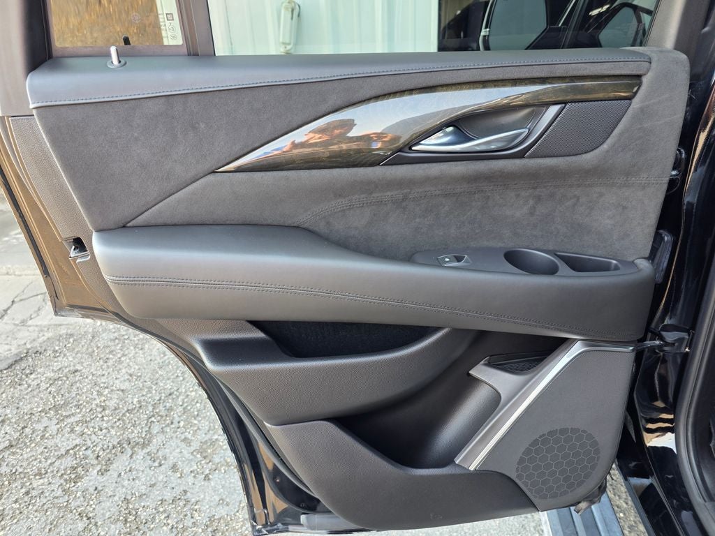 2019 Cadillac Escalade Platinum Edition