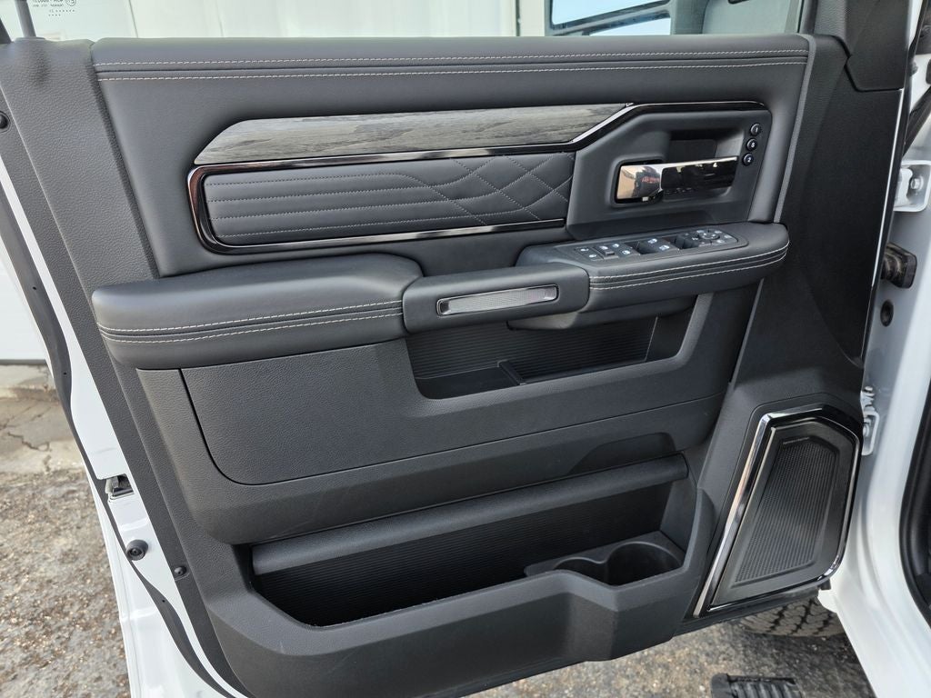 2025 RAM 3500 Limited